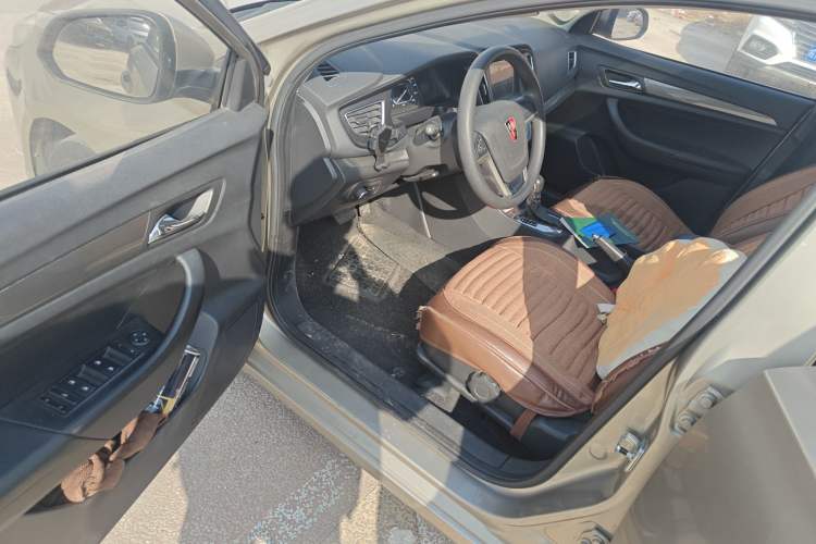 Used Roewe 360 2015 1.5L Automatic Luxury Edition Driver Seat