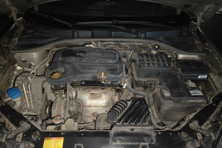 Used Roewe 360 2015 1.5L Automatic Luxury Edition Engine Bay