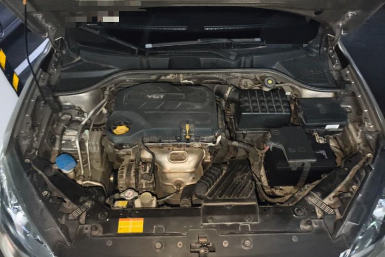 Used Roewe 360 2015 1.5L Automatic Luxury Edition Engine Bay