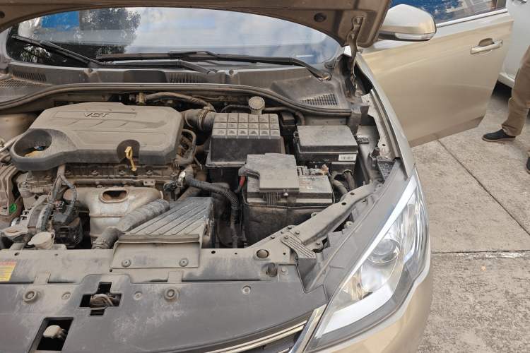 Used Roewe 360 2015 1.5L Automatic Luxury Edition Engine Bay Left