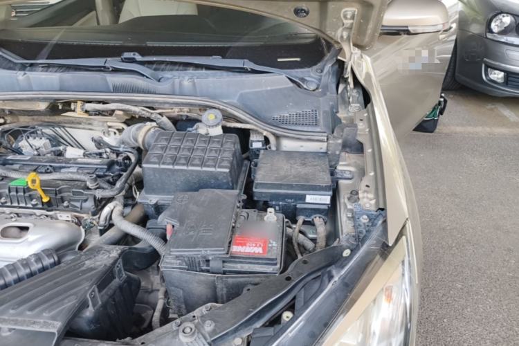 Used Roewe 360 2015 1.5L Automatic Luxury Edition Engine Bay Left