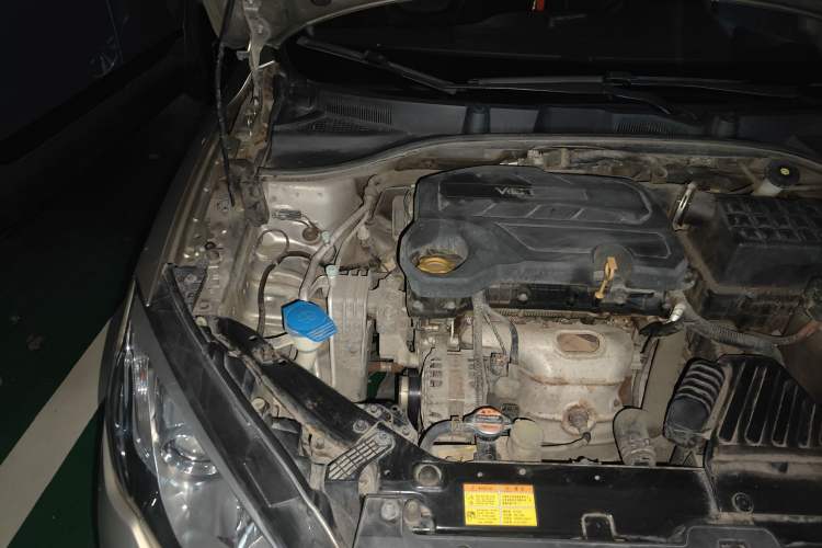 Used Roewe 360 2015 1.5L Automatic Luxury Edition Engine Bay Right