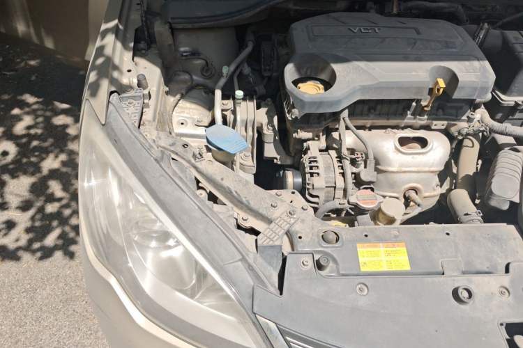 Used Roewe 360 2015 1.5L Automatic Luxury Edition Engine Bay Right