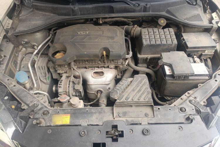 Used Roewe 360 2015 1.5L Automatic Luxury Edition Engine Bay