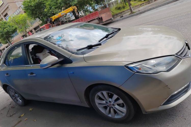 Used Roewe 360 2015 1.5L Automatic Luxury Edition Exterior 2