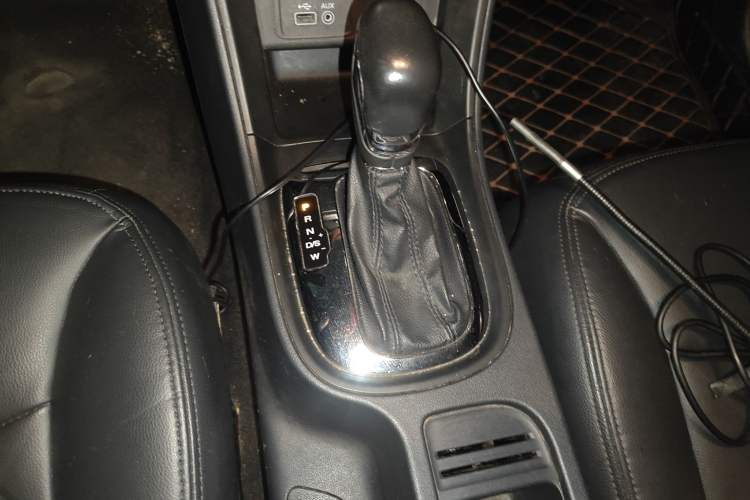 Used Roewe 360 2015 1.5L Automatic Luxury Edition Gear Lever