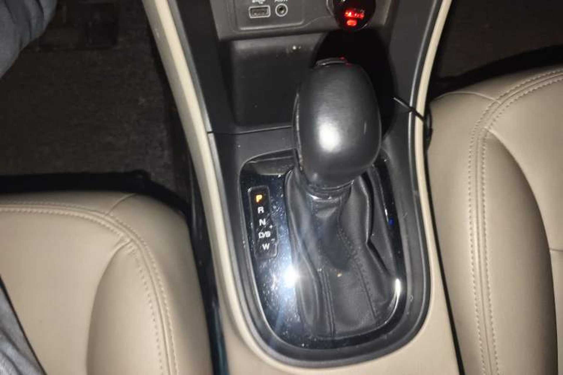 Used Roewe 360 2015 1.5L Automatic Luxury Edition Gear Lever