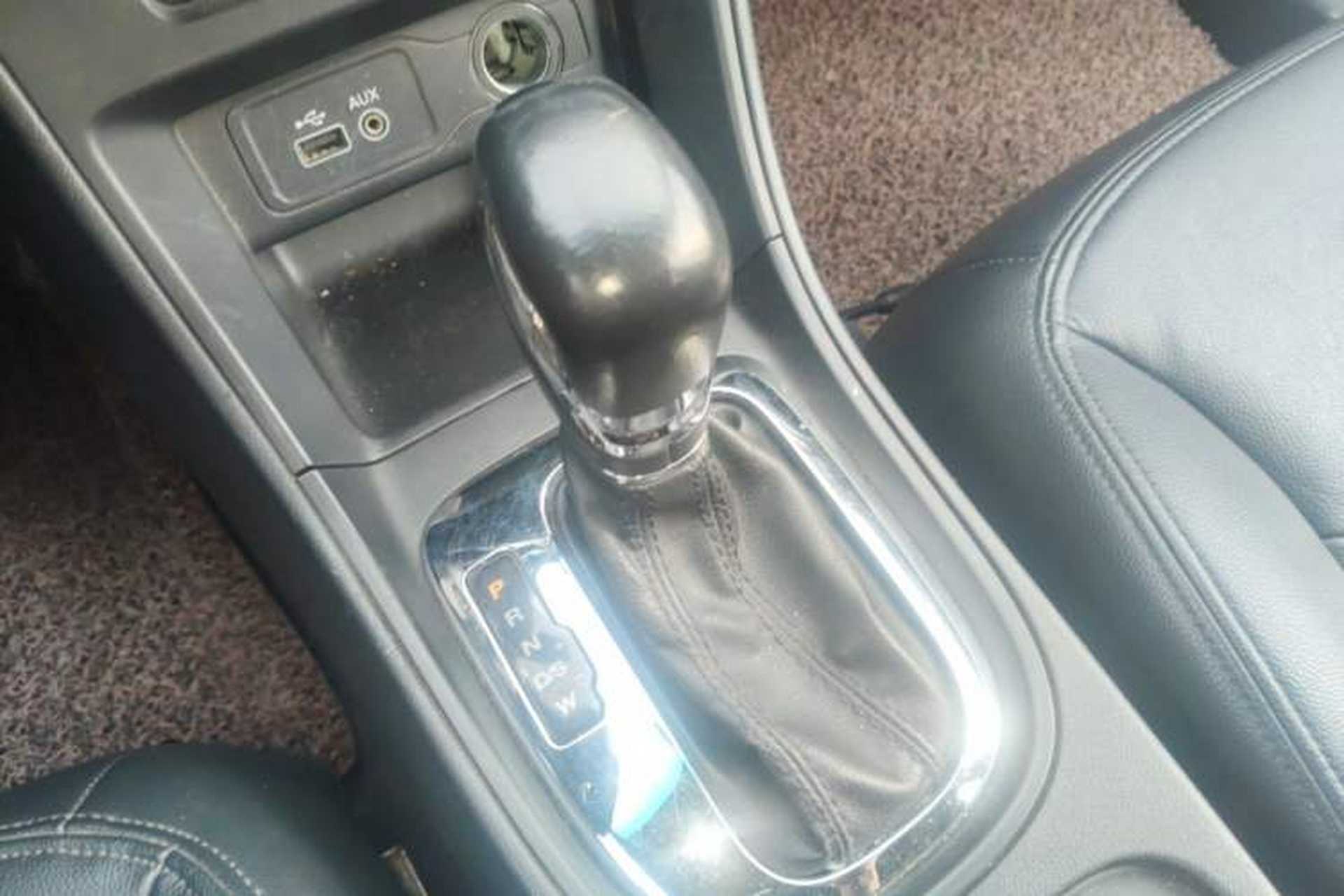 Used Roewe 360 2015 1.5L Automatic Luxury Edition Gear Lever