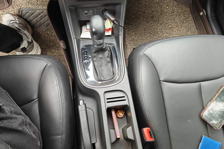 Used Roewe 360 2015 1.5L Automatic Luxury Edition Gear Lever