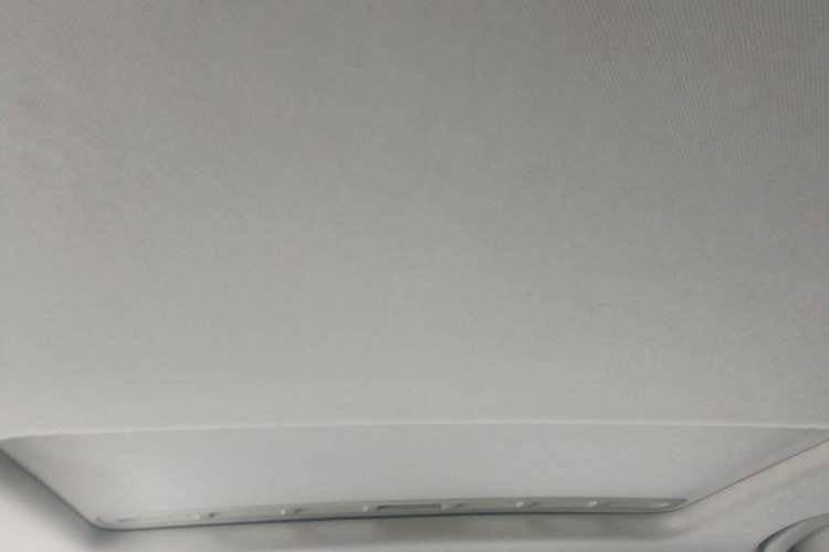 Used Roewe 360 2015 1.5L Automatic Luxury Edition Headliner