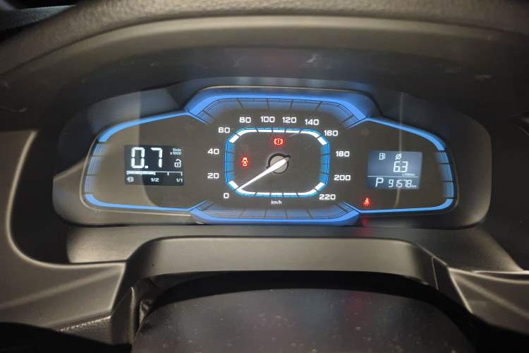 Used Roewe 360 2015 1.5L Automatic Luxury Edition Instrument Cluster