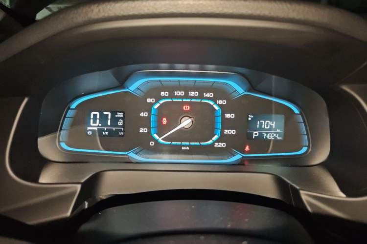 Used Roewe 360 2015 1.5L Automatic Luxury Edition Instrument Cluster