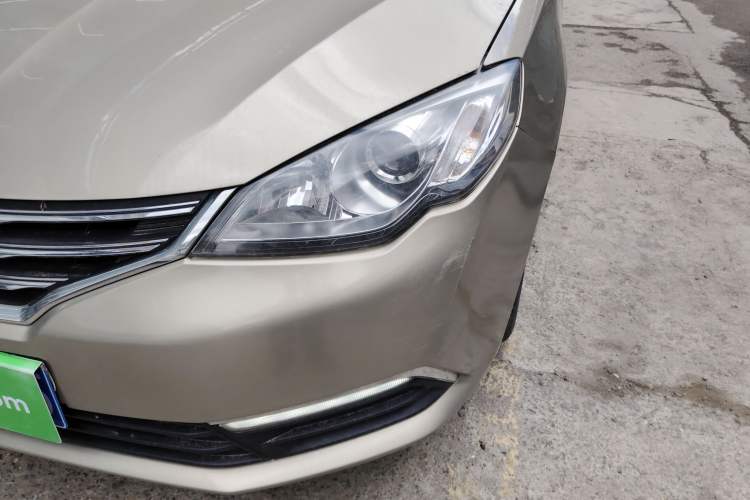 Used Roewe 360 2015 20T TST Deluxe Edition Left Front Headlight