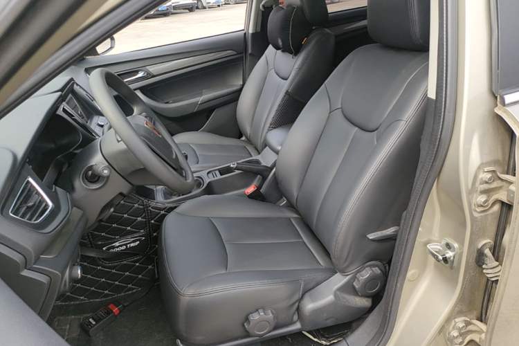 Used Roewe 360 2015 1.5L Manual Luxury Edition Left Front Seat