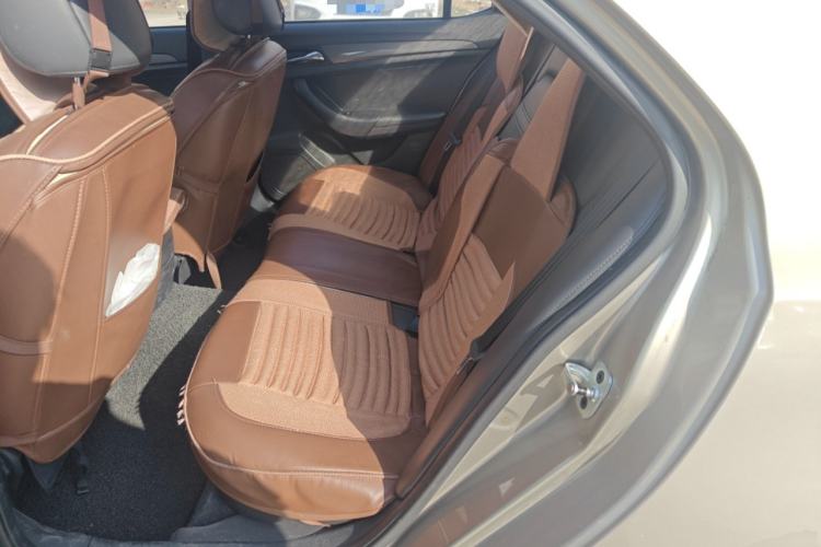 Used Roewe 360 2015 1.5L Automatic Luxury Edition Left Rear Seat