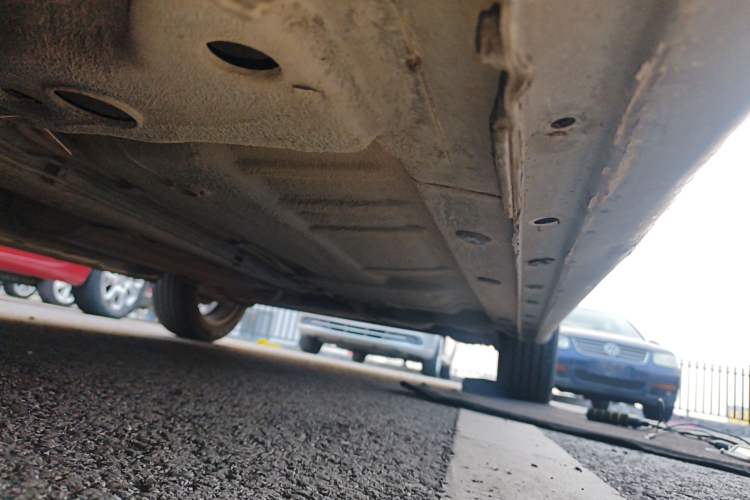 Used Roewe 360 2015 1.5L Automatic Elite Edition Left Side Sill