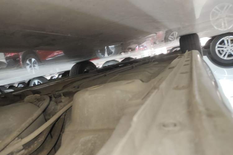 Used Roewe 360 2015 1.5L Automatic Elite Edition Left Side Sill