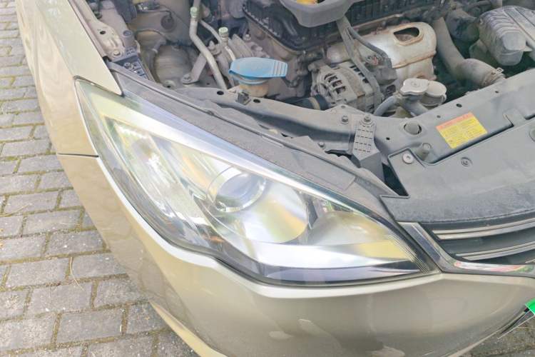 Used Roewe 360 2015 1.5L Manual Luxury Edition Right Front Headlight