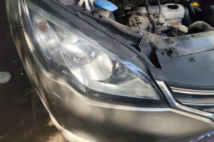 Used Roewe 360 2015 1.5L Manual Luxury Edition Right Front Headlight