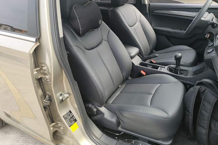 Used Roewe 360 2015 1.5L Manual Luxury Edition Right Front Seat