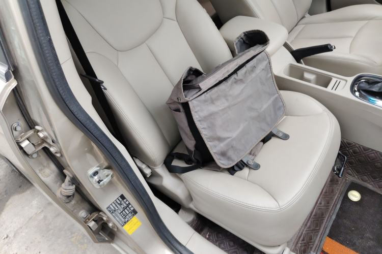 Used Roewe 360 2015 20T TST Deluxe Edition Right Front Seat
