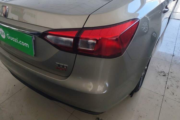 Used Roewe 360 2015 20T TST Deluxe Edition Right Rear Taillight