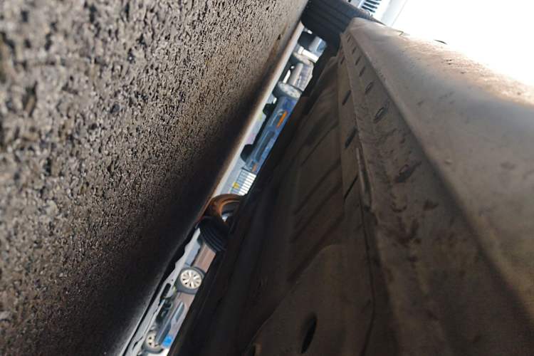 Used Roewe 360 2015 1.5L Automatic Elite Edition Right Side Sill