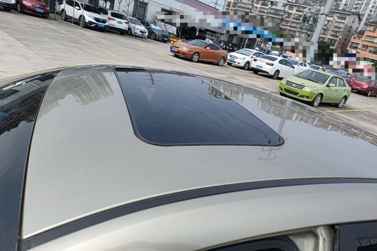 Used Roewe 360 2015 1.5L Manual Luxury Edition Roof