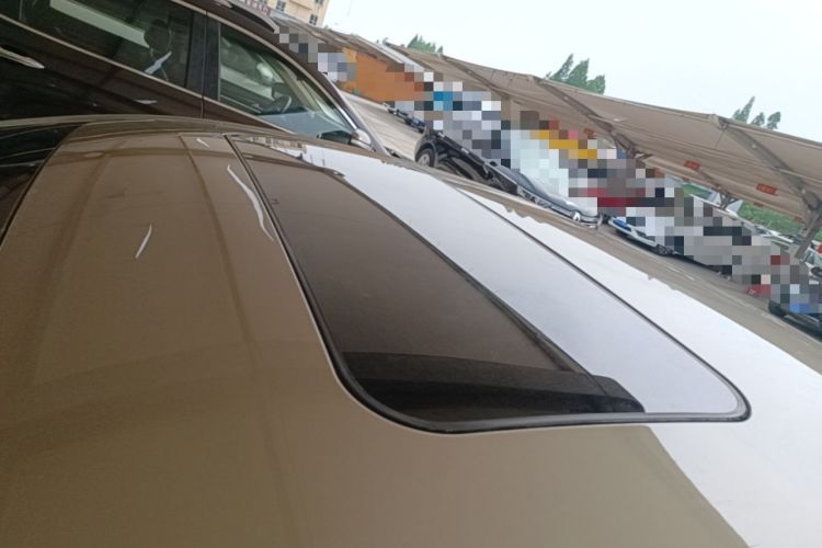 Used Roewe 360 2015 1.5L Manual Luxury Edition Roof