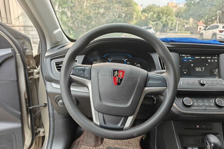 Used Roewe 360 2015 1.5L Automatic Luxury Edition Steering Wheel