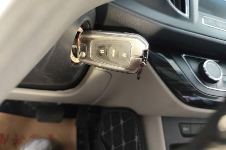 Used Roewe 360 2015 20T TST Deluxe Edition Vehicle Key