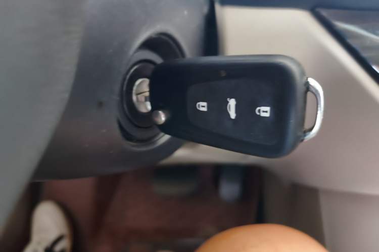 Used Roewe 360 2015 1.5L Automatic Luxury Edition Vehicle Key