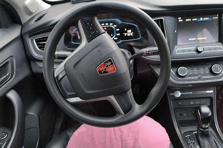 Used Roewe 360 2015 1.5L Automatic Luxury Edition Steering Wheel