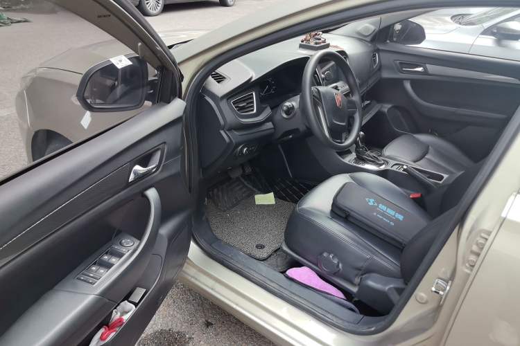 Used Roewe 360 2015 1.5L Automatic Luxury Edition Driver Seat