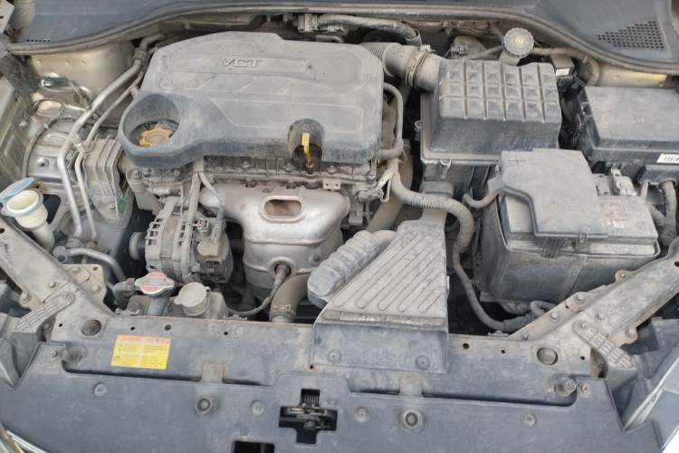 Used Roewe 360 2015 1.5L Automatic Luxury Edition Engine Bay