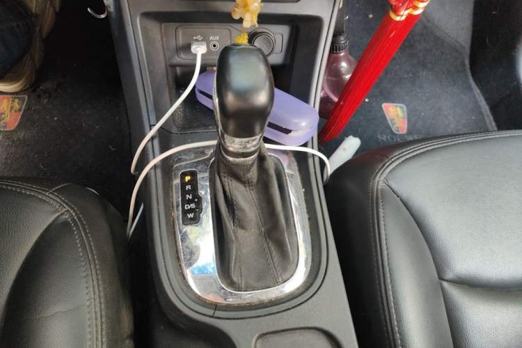 Used Roewe 360 2015 1.5L Automatic Luxury Edition Gear Lever