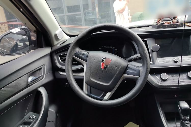 Used Roewe 360 2015 1.5L Automatic Luxury Edition Steering Wheel