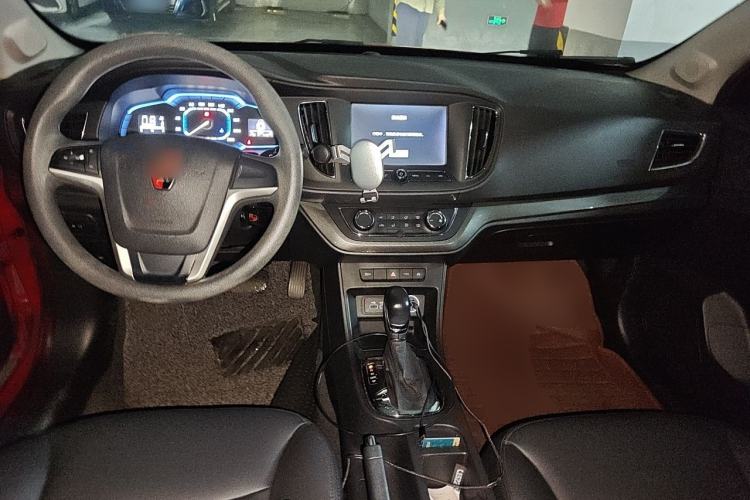 Used Roewe 360 2015 20T TST Deluxe Edition Center Console