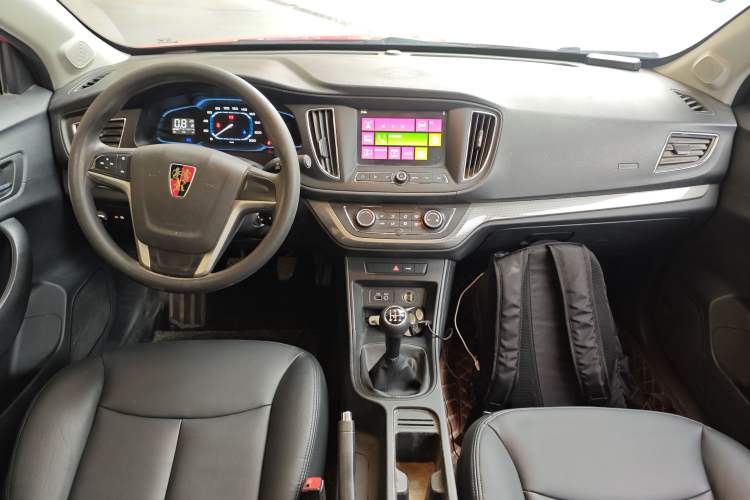 Used Roewe 360 2015 1.5L Manual Luxury Edition Center Console
