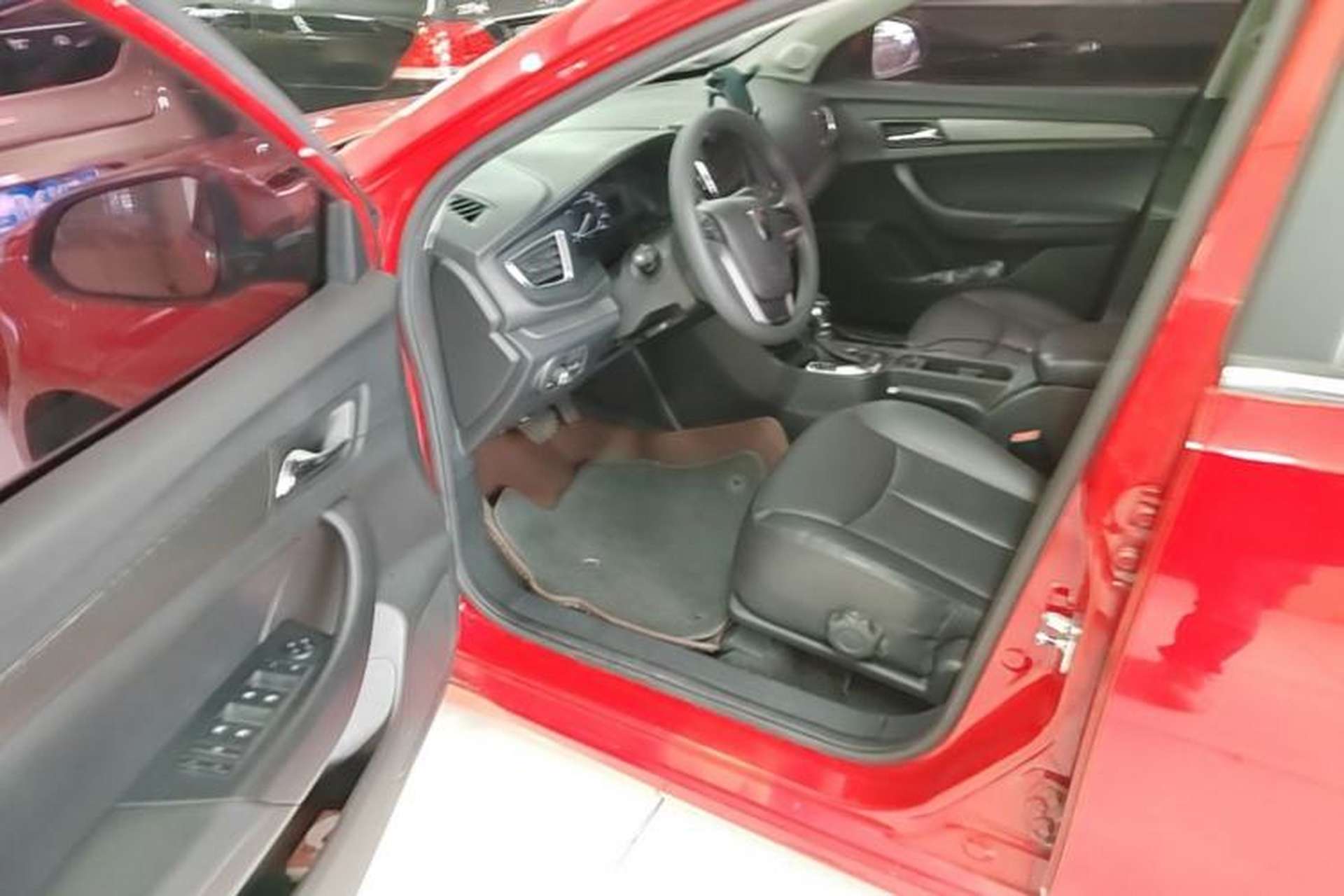 Used Roewe 360 2015 1.5L Automatic Luxury Edition Driver Seat
