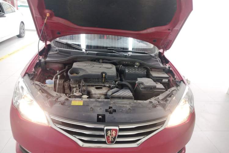 Used Roewe 360 2015 1.5L Automatic Luxury Edition Engine Bay