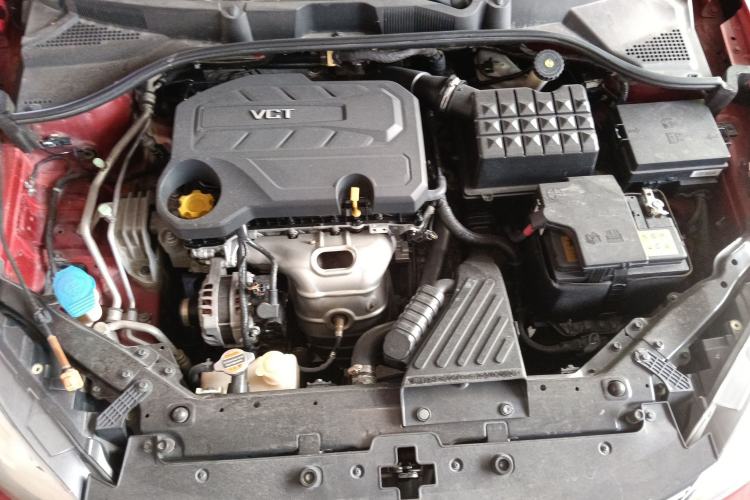 Used Roewe 360 2015 1.5L Automatic Luxury Edition Engine Bay