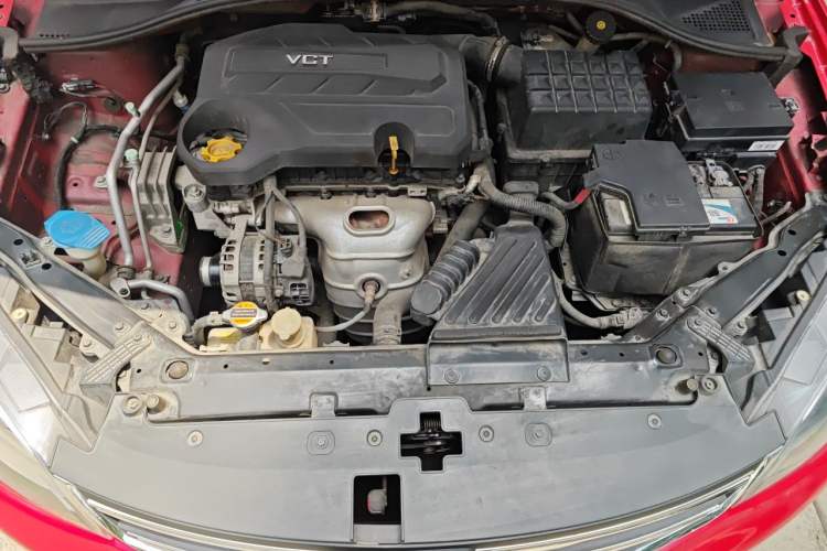 Used Roewe 360 2015 1.5L Manual Luxury Edition Engine Bay