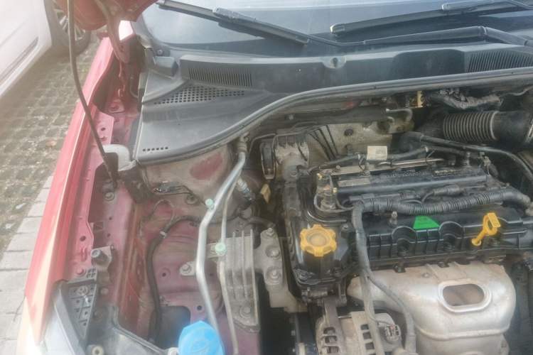 Used Roewe 360 2015 1.5L Automatic Luxury Edition Engine Bay Right
