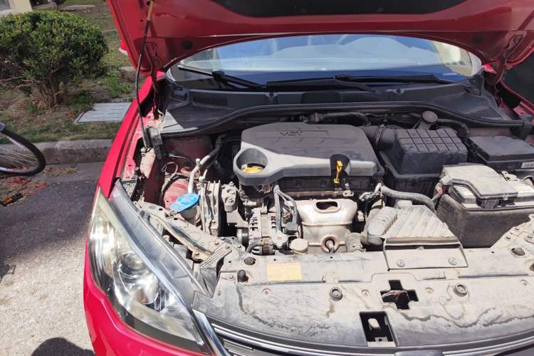 Used Roewe 360 2015 1.5L Automatic Luxury Edition Engine Bay Right