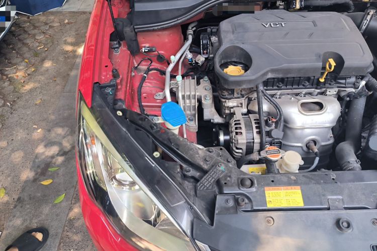 Used Roewe 360 2015 1.5L Manual Luxury Edition Engine Bay Right
