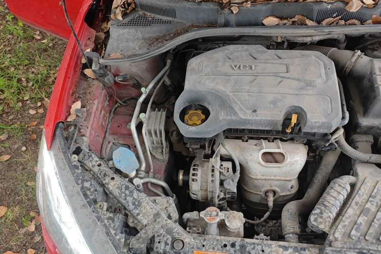 Used Roewe 360 2015 1.5L Automatic Luxury Edition Engine Bay Right