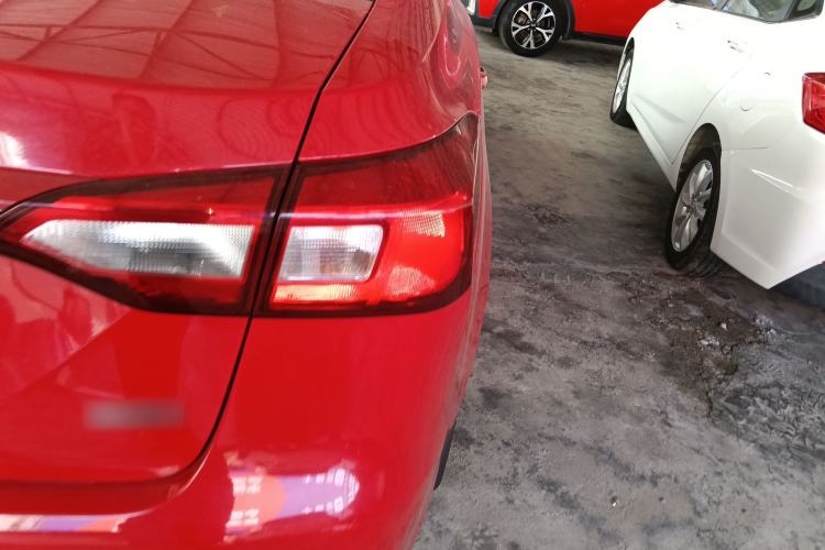 Used Roewe 360 2015 1.5L Automatic Luxury Edition Exterior 6