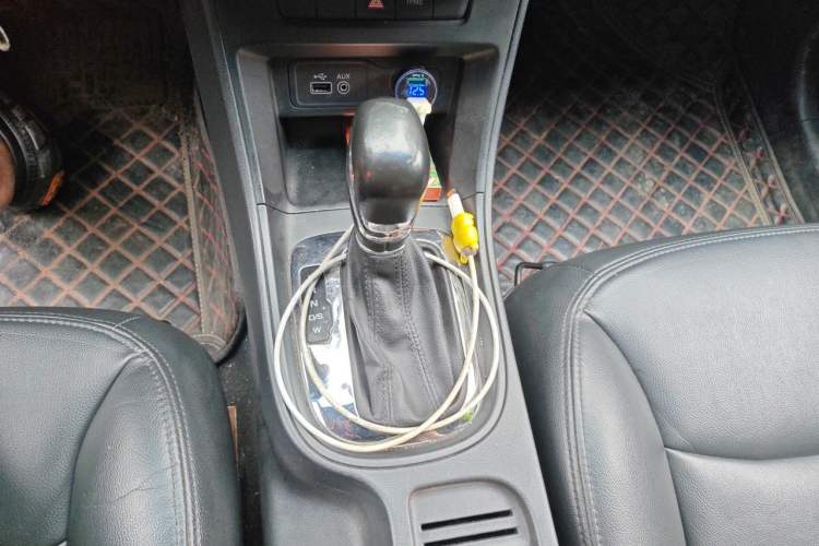 Used Roewe 360 2015 1.5L Automatic Luxury Edition Gear Lever
