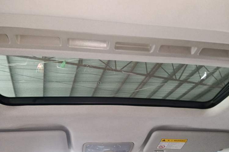 Used Roewe 360 2015 1.5L Automatic Luxury Edition Headliner